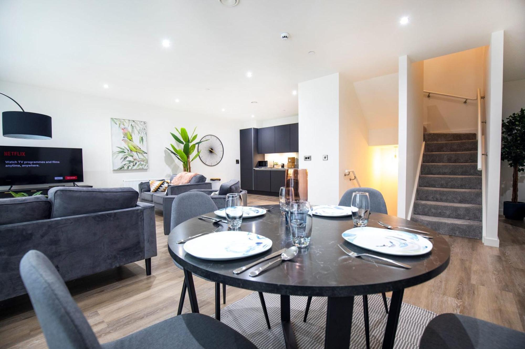 Luxury Free Parking Townhouse Villa Манчестър Екстериор снимка