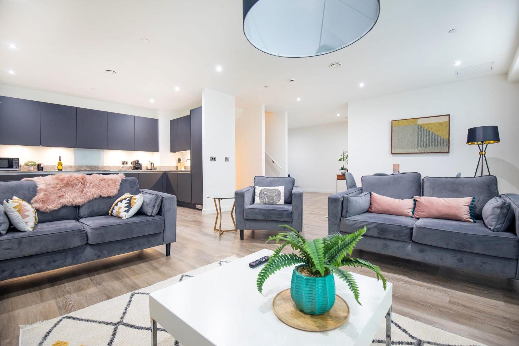 Luxury Free Parking Townhouse Villa Манчестър Екстериор снимка
